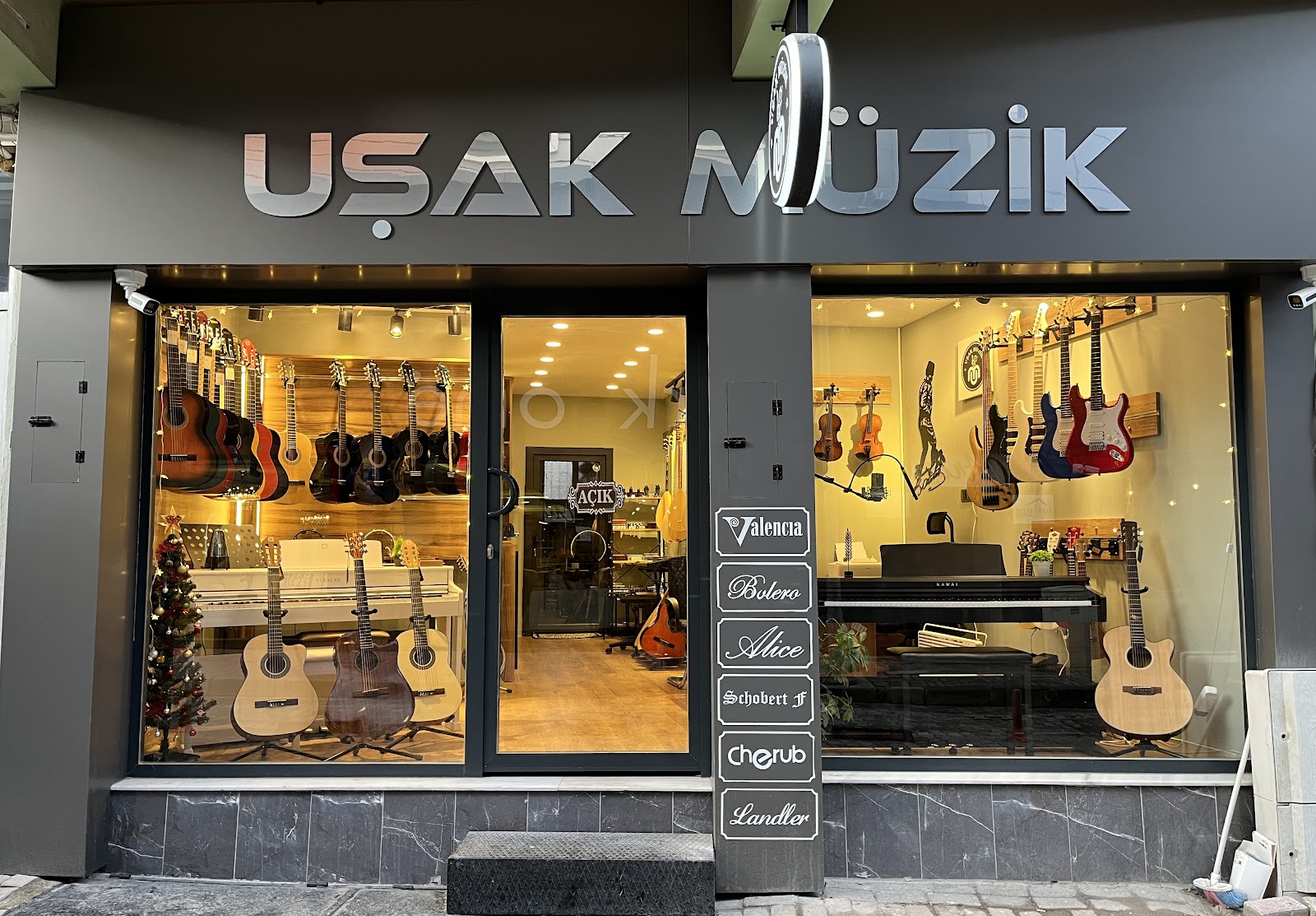 Uşak Müzik mekanı