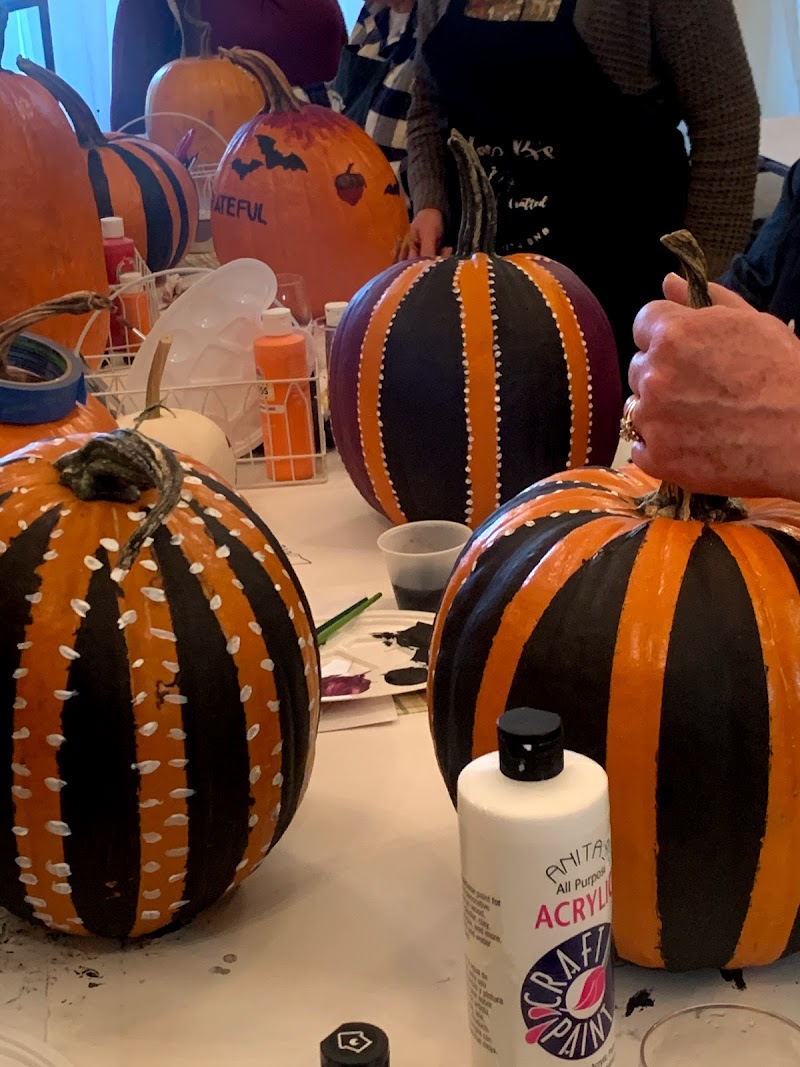 Mae B's Handcrafted photo 2