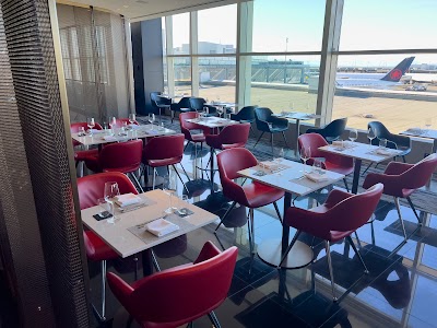 Air Canada Signature Suite — Google photo 4