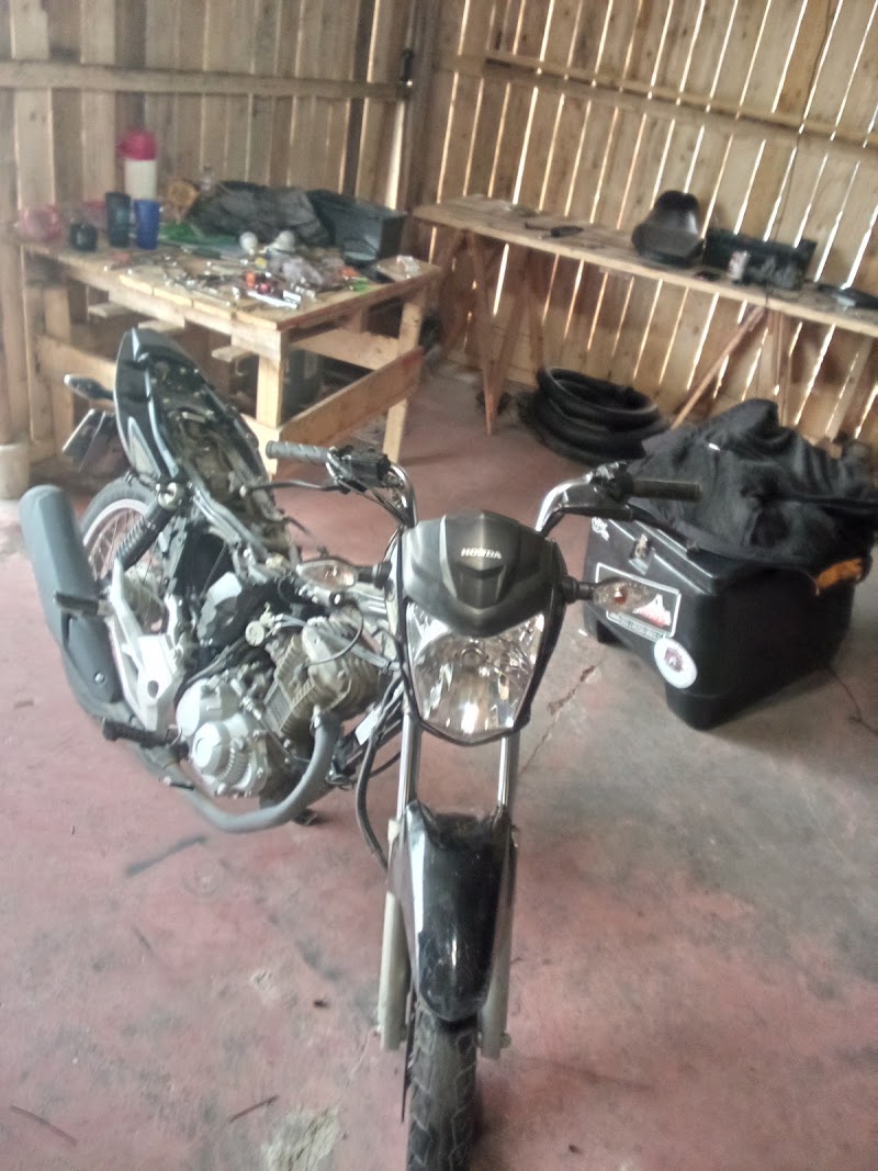 Foto de Borracharia móvel e auto peças @casadosmotoboys047