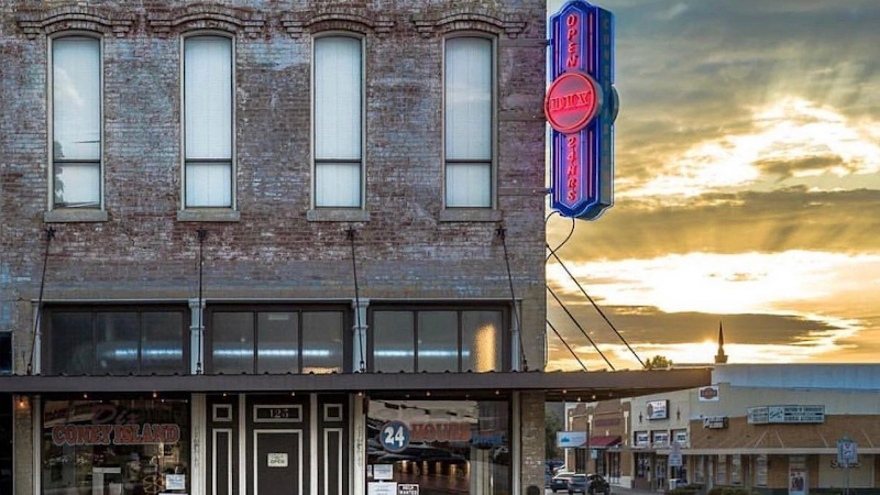 Dix Coney Island photo 1