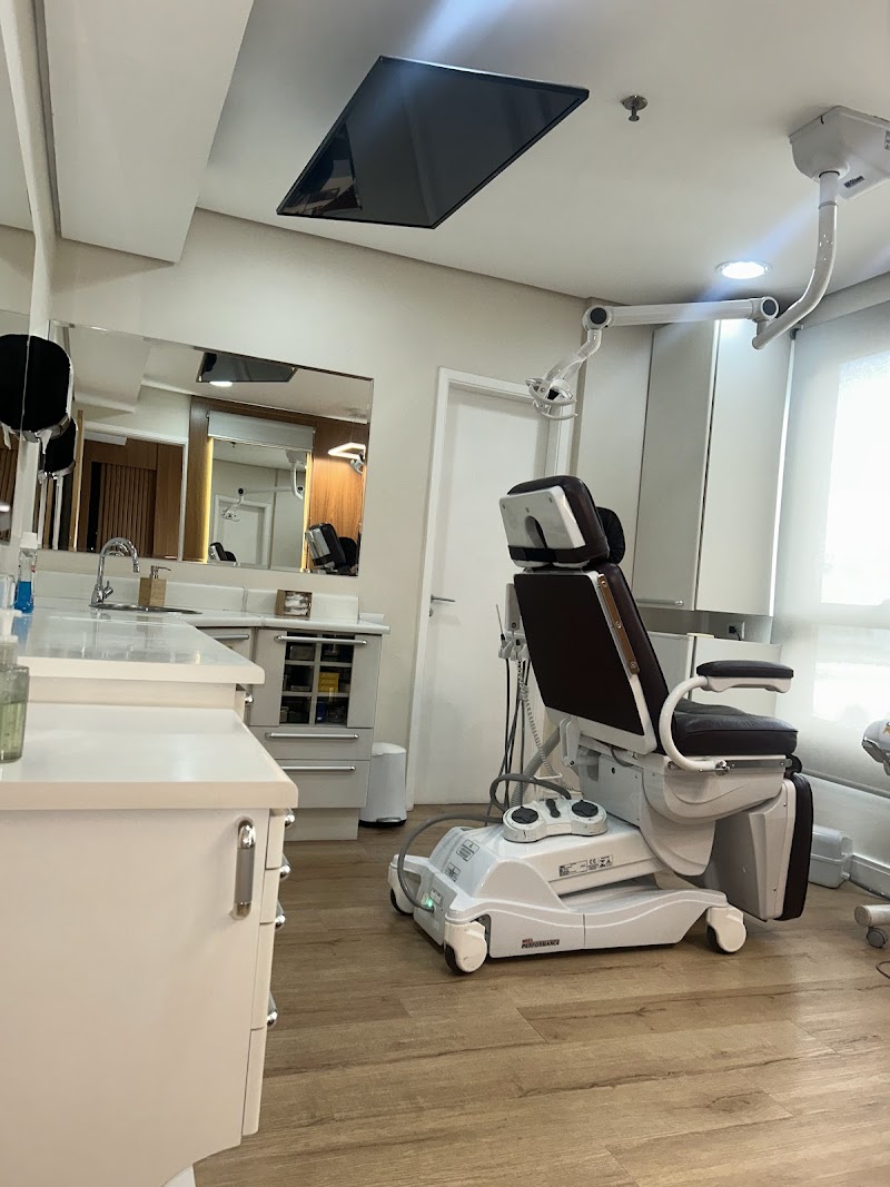 Dra Lara Lavin | Dentista Itaim Bibi - foto 2