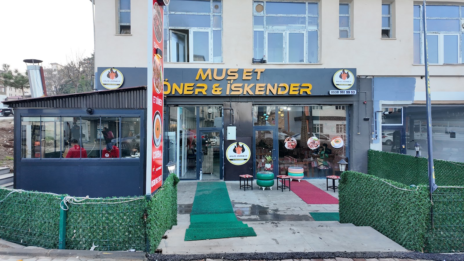 Muş Et Döner & İskender mekanı