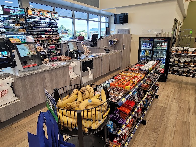 Royal Farms photo 2