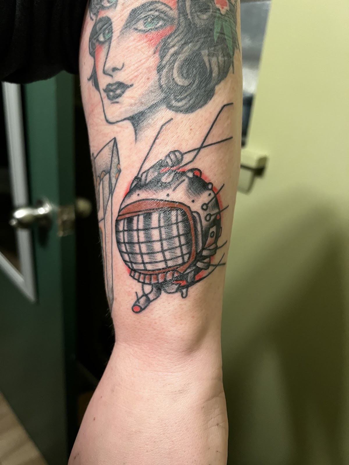 Pale Moon Tattoo tattoo work — photo 2