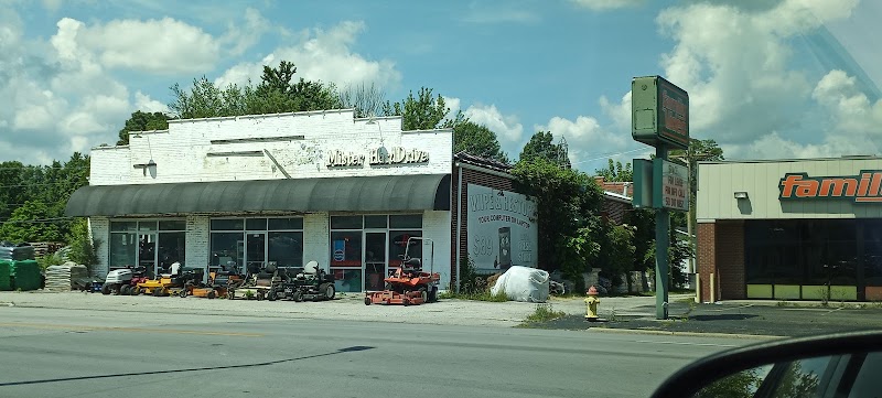 Scotts Hdwe INC photo