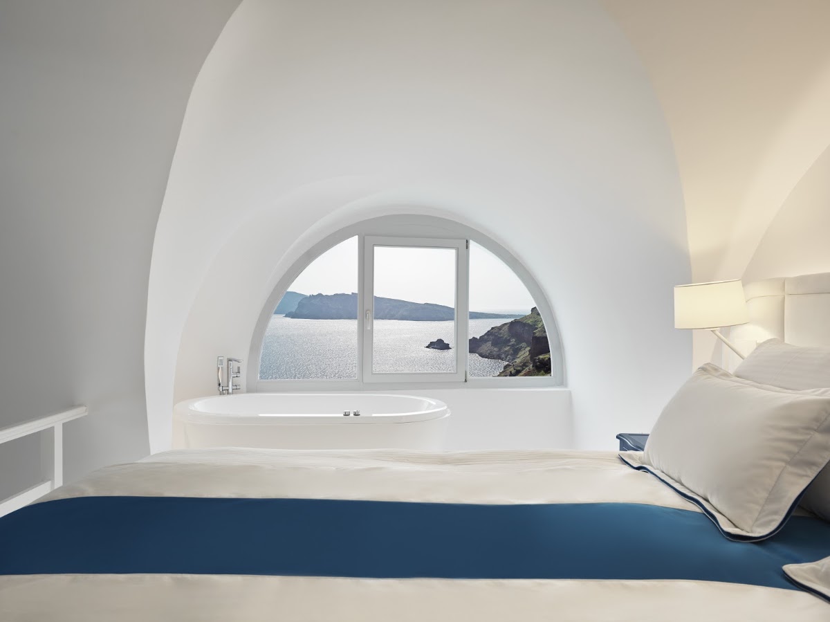 Katikies Santorini Pelagos House, dog-friendly hotel