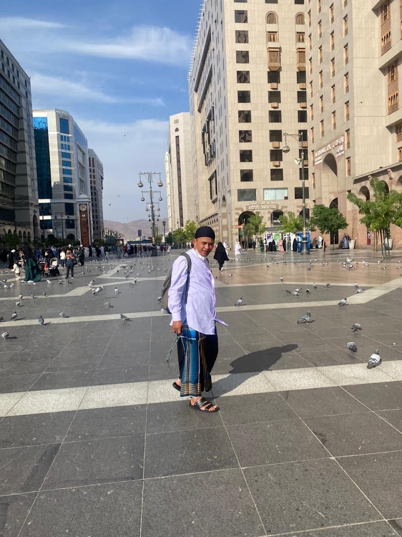 Masjid-e-Nabawi Gate 322 photo 3