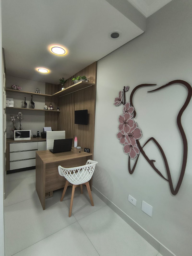 Dra. Simone Rigatti Bueno - foto 2