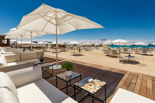 Carlton Cannes, a Regent Hotel