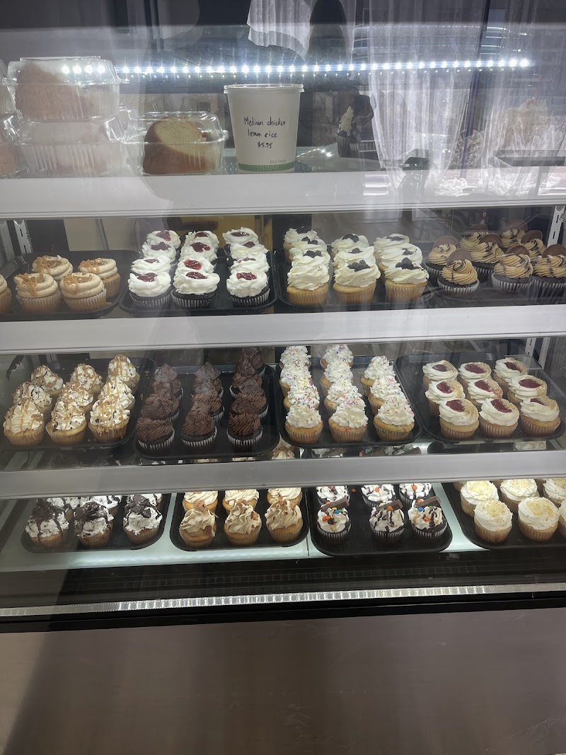 Sweet Stells Cakes & More photo 3