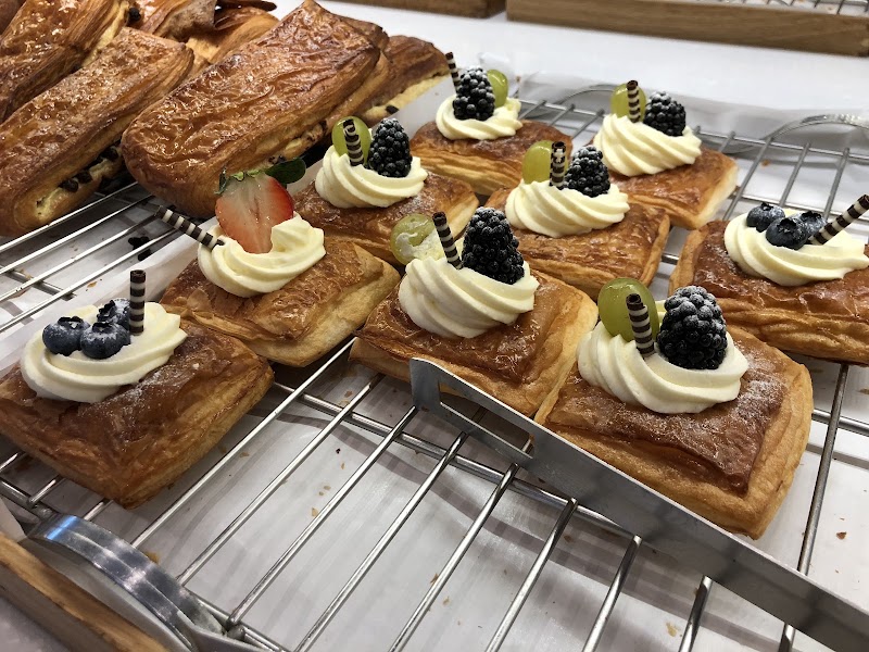 Paris Baguette photo 2
