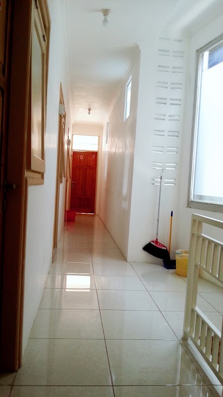 Kost Putri Almira