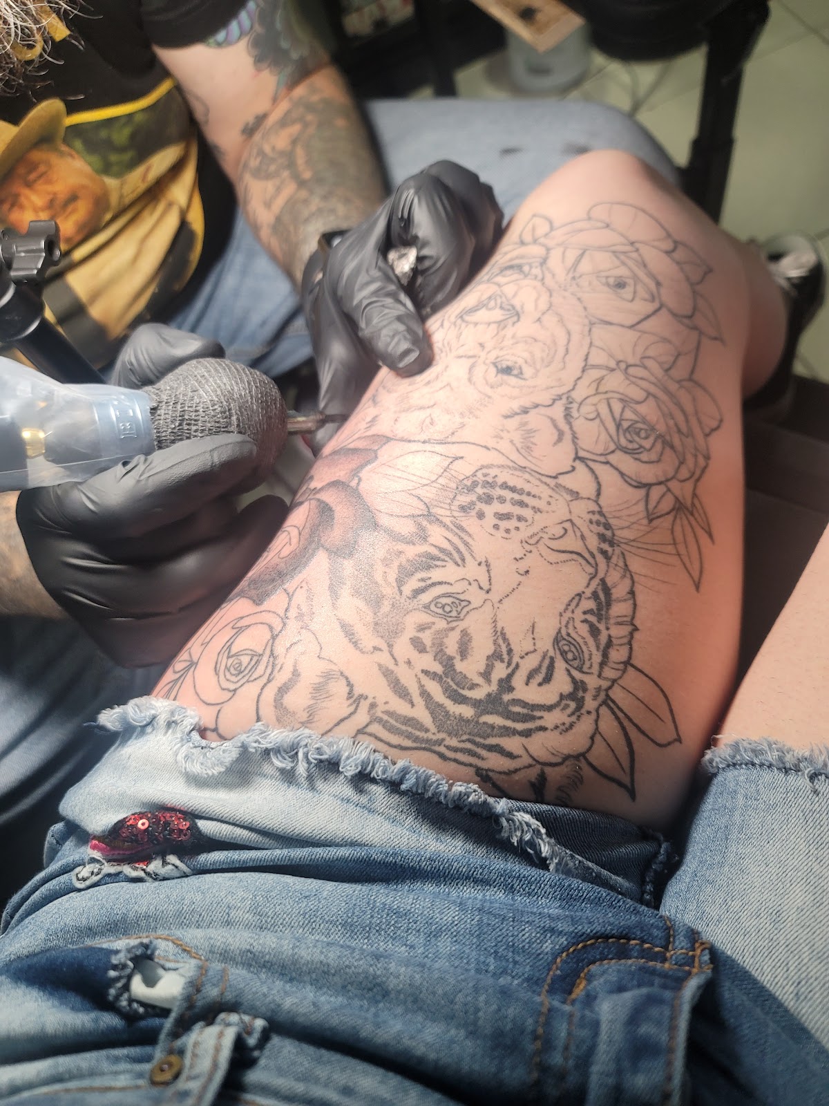 Fine Line Tattoo tattoo work — photo 2