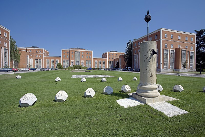 Upm: Upper Technical School Of Agricultural Engineers