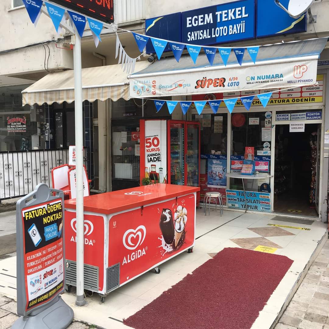 Vitrin Cafe&Bar mekanı