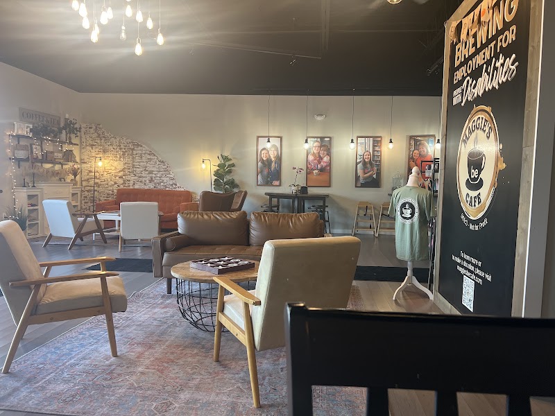 Maggie's Be Café photo 3