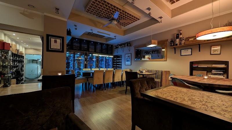 Wine Bar and Shop stoccaggio