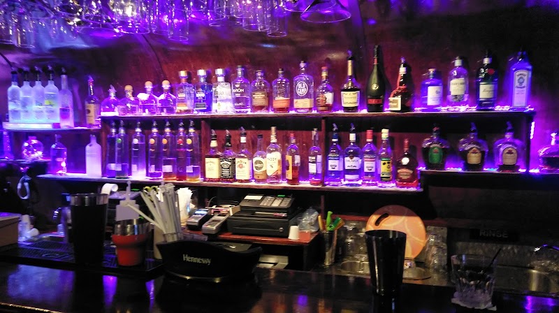 ILounge ATL POWERED BY M BAR