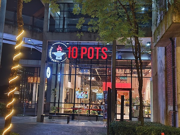 10 Pots Steamboat & Grill - Photo 1