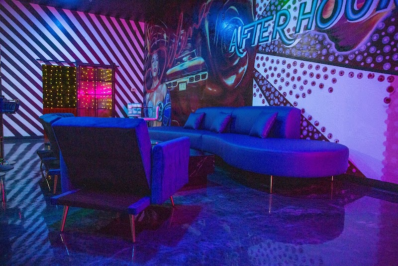 After Hourz Social photo 9