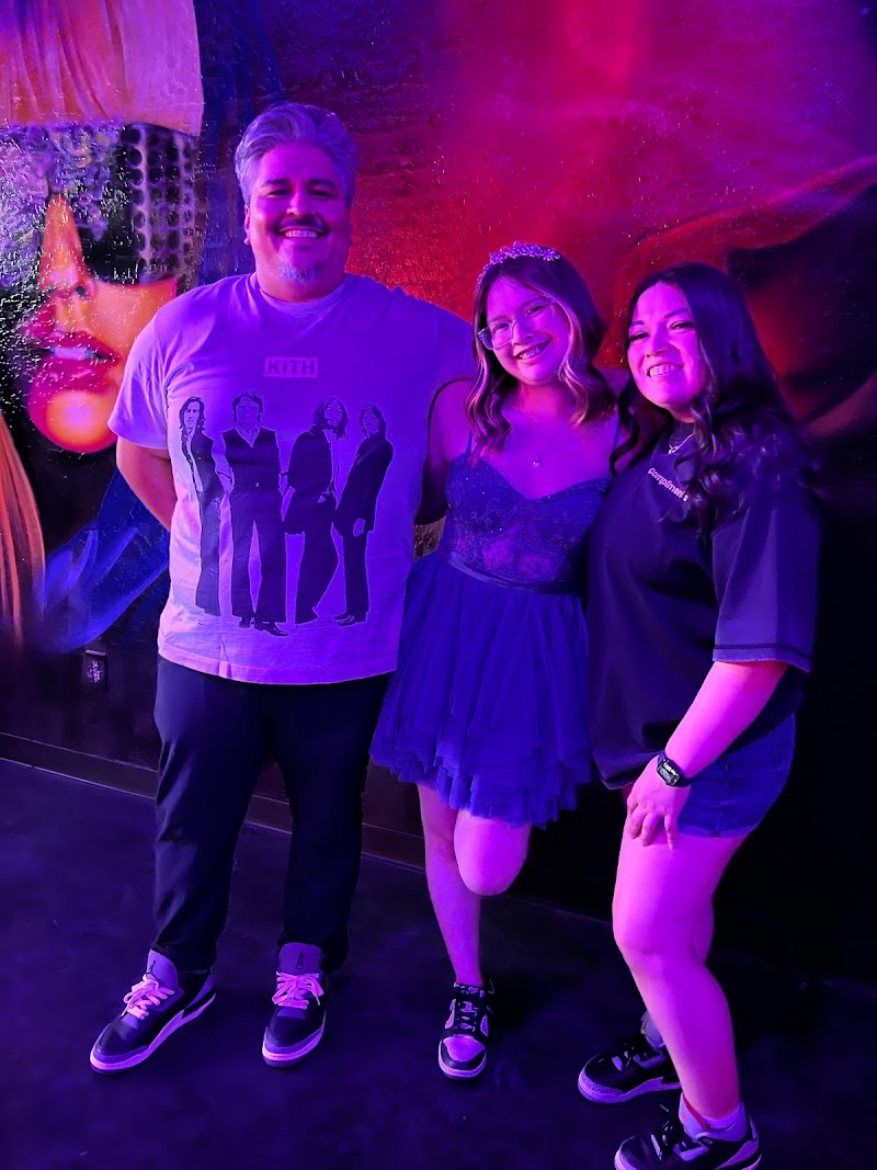 After Hourz Social photo 8