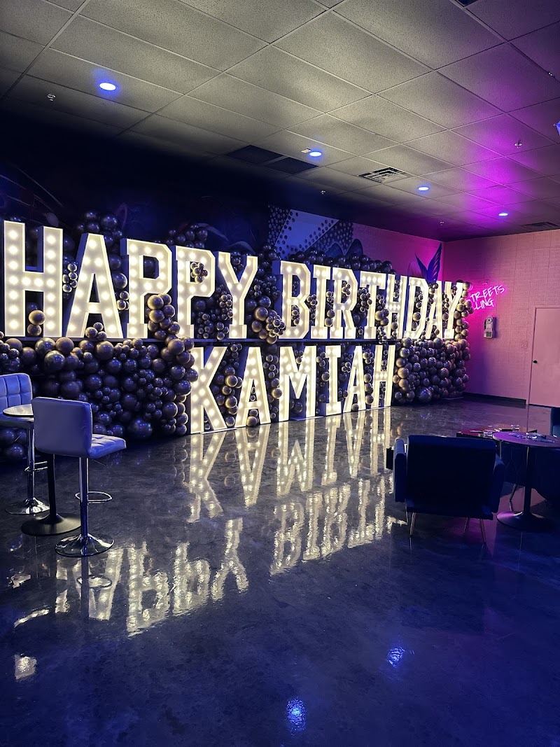 After Hourz Social photo 7