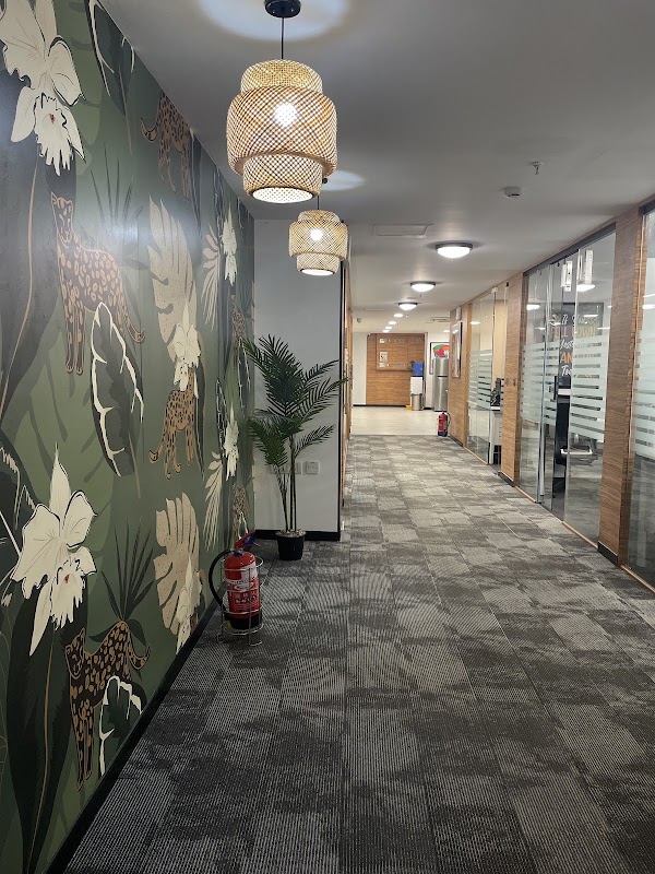 Innov8 Coworking Space – Graphix Tower, Noida