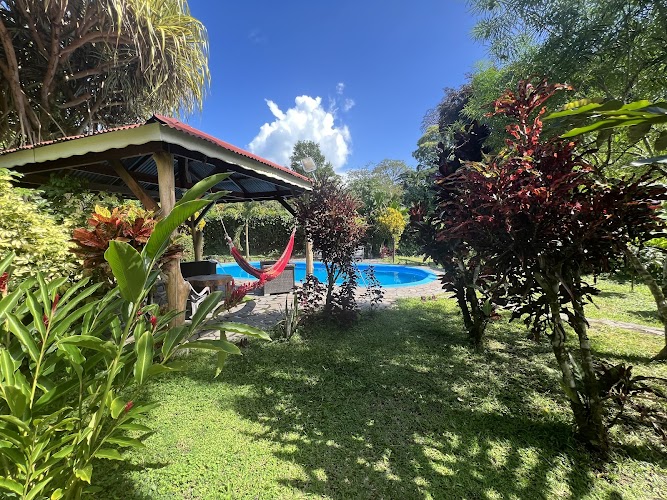 Cabinas Nirvana Ecolodge