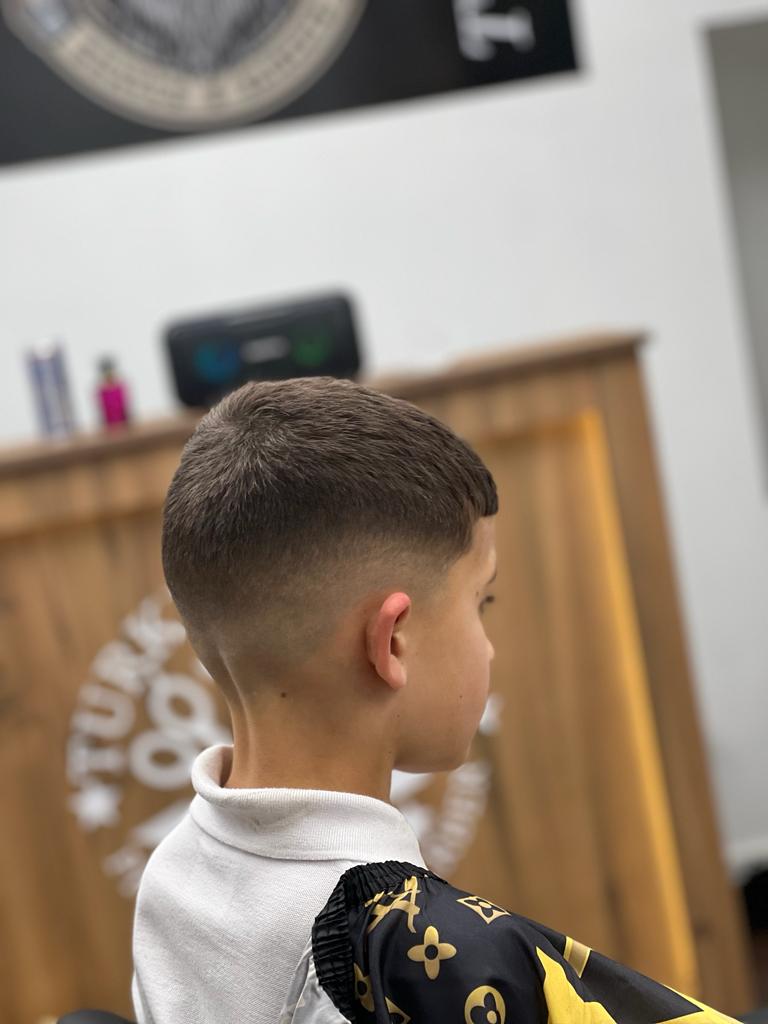 D & M Barber