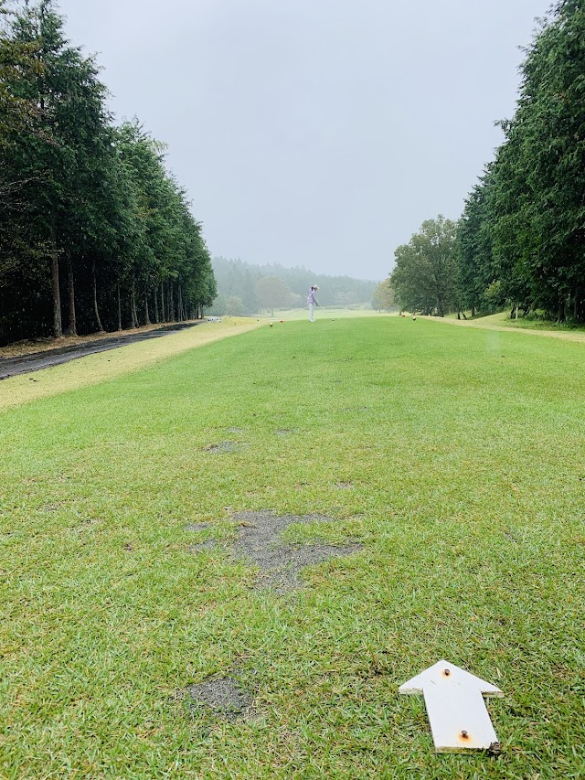 G8 Fuji Country Club - Photo 1