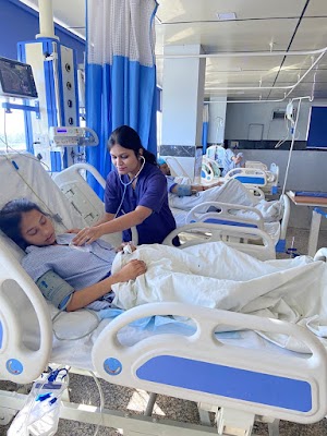 Dr.Manu Mahajan - Image 3