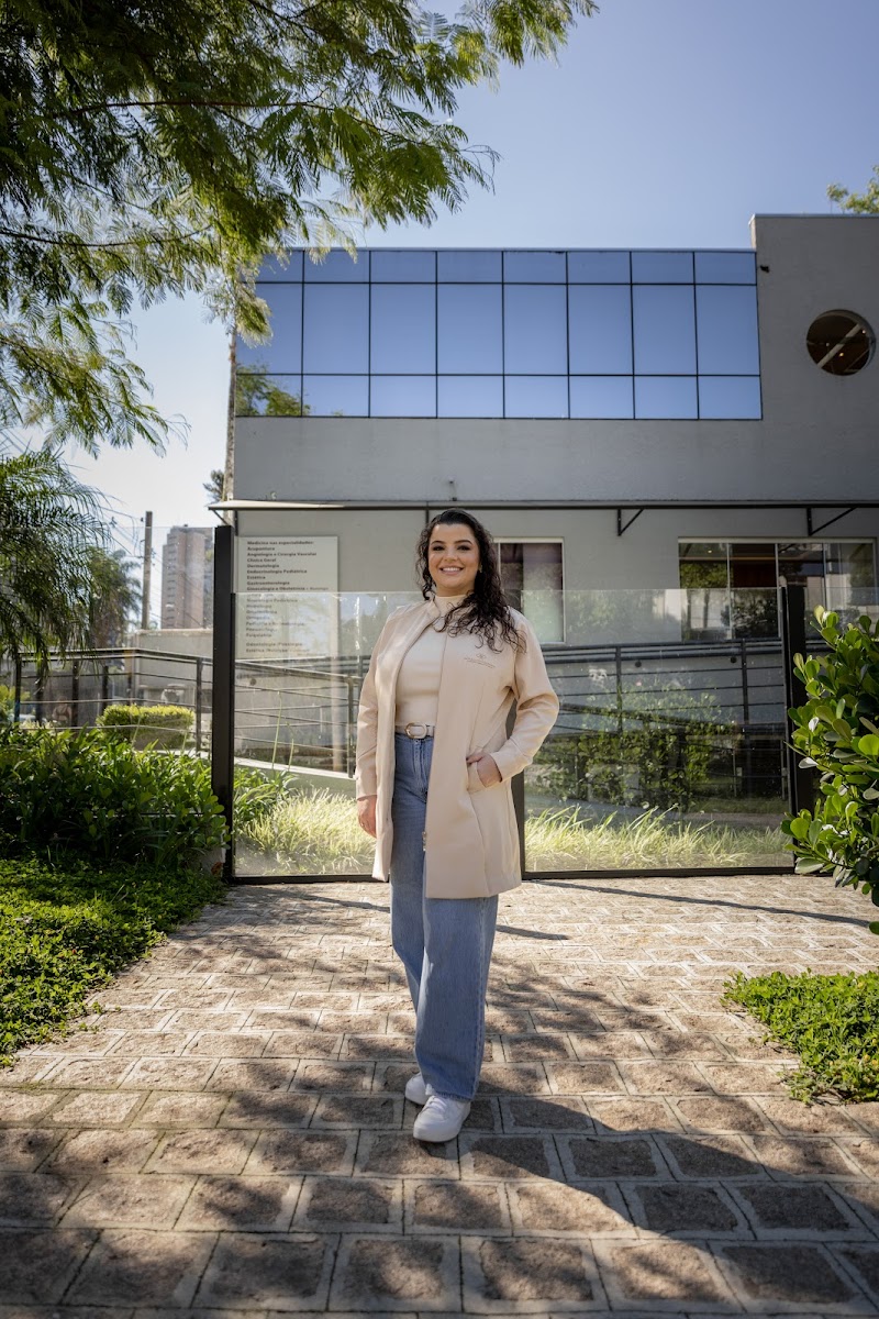 Dra. Nathalia Souza Arantes - Odontologia - foto 3