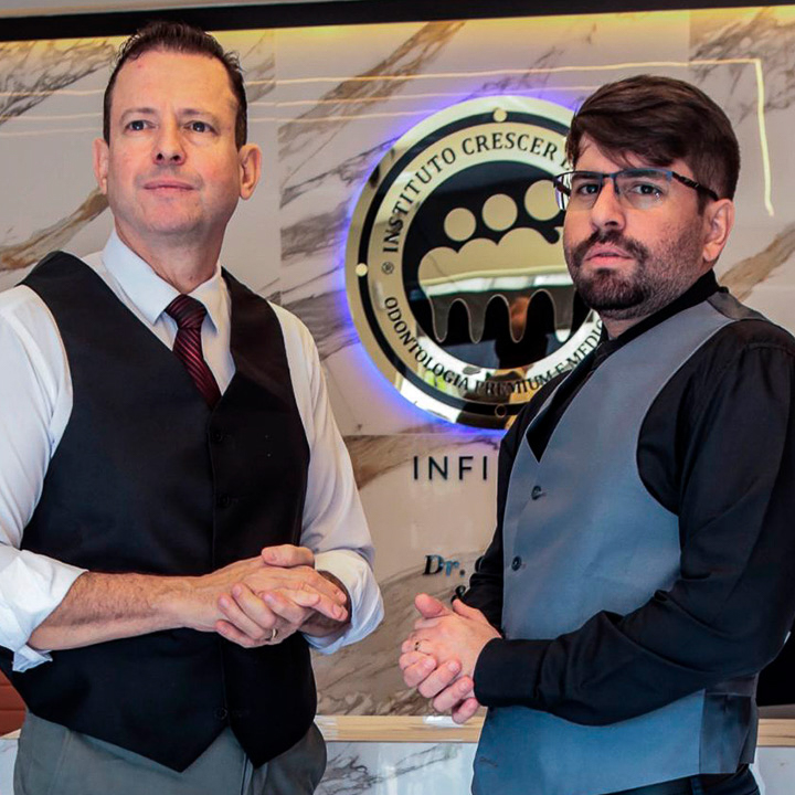 Clínica Crescer e Sorrir Odontologia e Pediatria | Dentista | Implante Dentário | Centro | Nova Iguaçu - RJ - foto 4