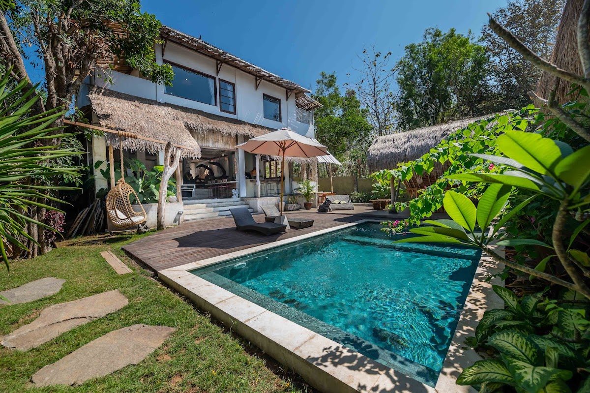 Surf & Yoga Retreats Uluwatu I All inclusive Surf Camp & Yoga Retreat