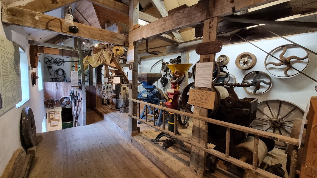 Hele Cornmill
