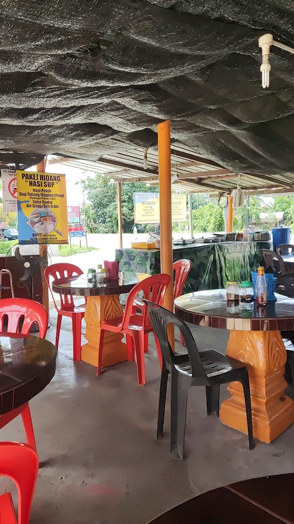 Kedai Makan Mawar - Photo 1