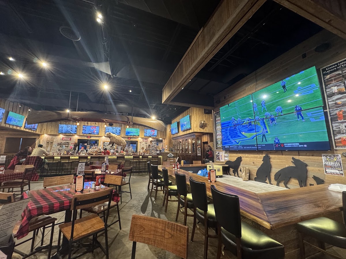 Bear Paw Bar & Grill photo 3
