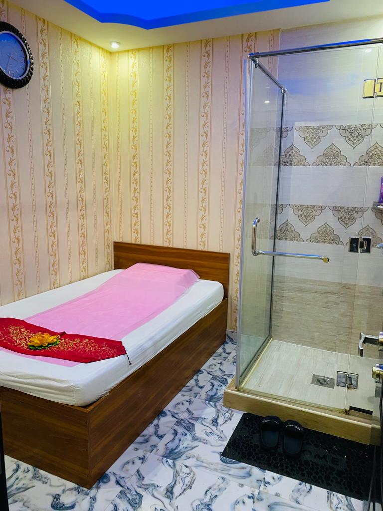 SHINING STAR SPA 2