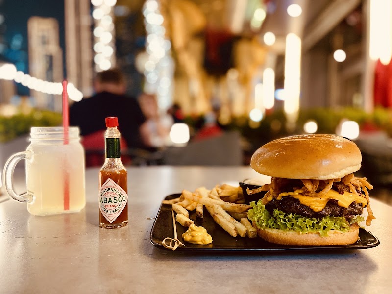 TGI Friday's, The Dubai Mall photo 4