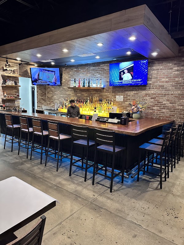 Wings Pier Seafood & Wings (Aurora Store) photo 8