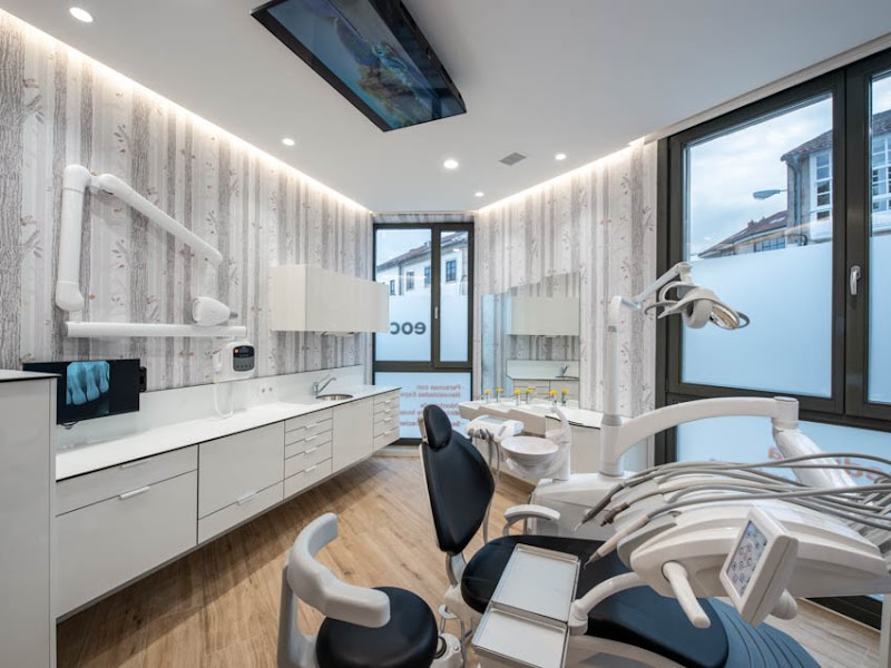 Clínica Dental EOC+ Odontopediatría y Endodoncia (Especialidades Odontológicas Compostela). FO+ Centro de Formación en Od. photo 2