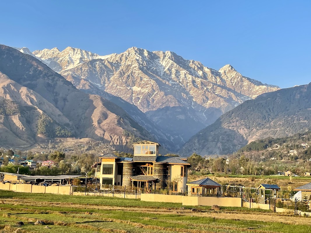 OSHO HIMALAYAS WELLNESS RESORT
