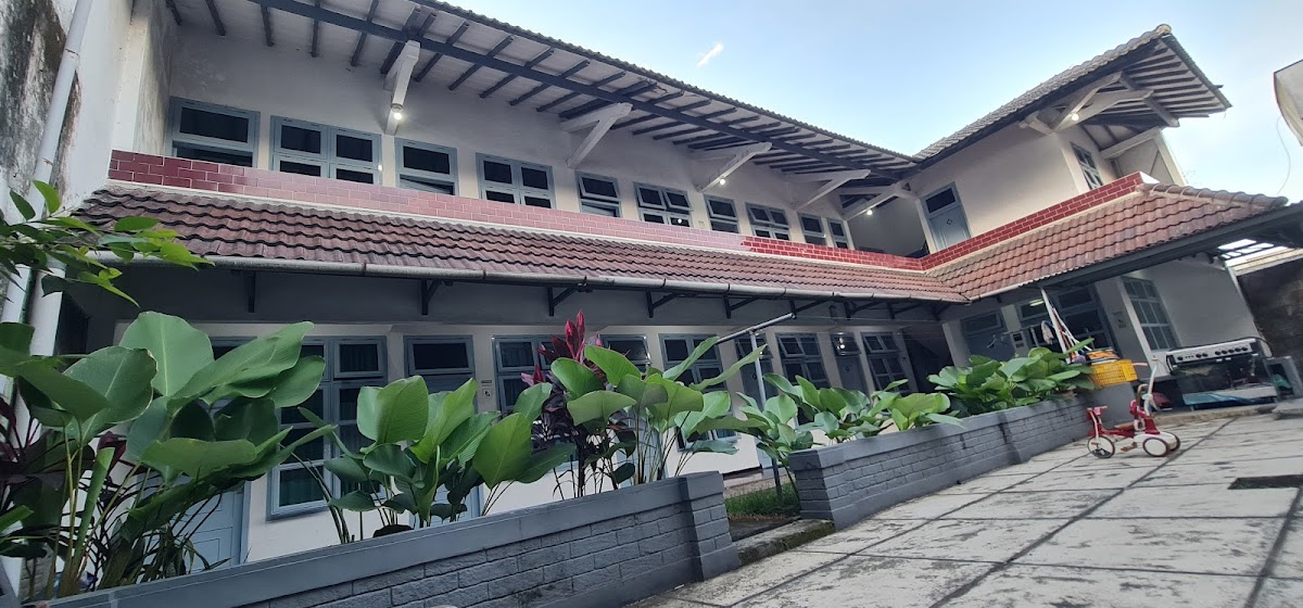 Kost Putra CM6