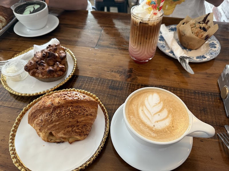 Pavon Coffee Den photo 2