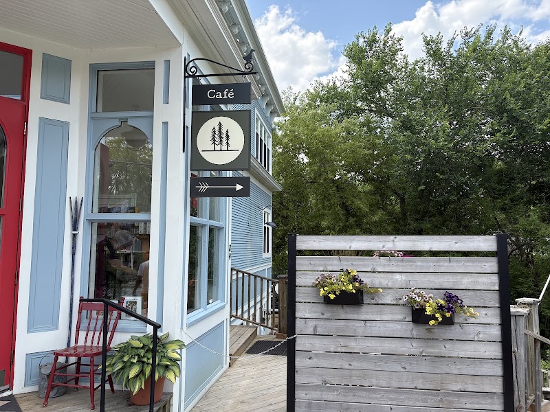 Café Three Pines photo 2