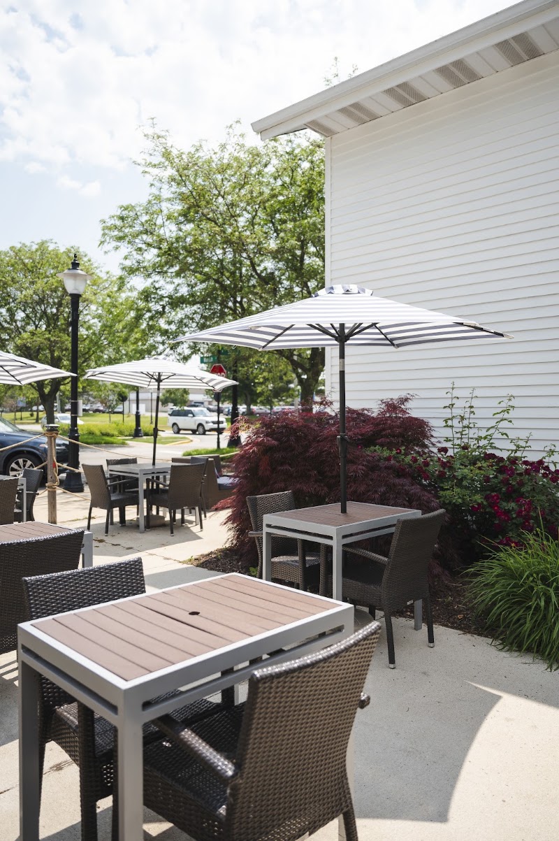 Lakeshore Café photo 1