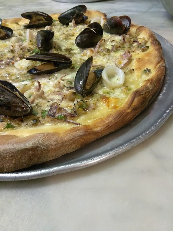 Brusco's Italian Restaurant & Pizzeria photo 2