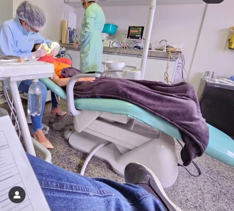 Dra. Mariana Araújo Maciel