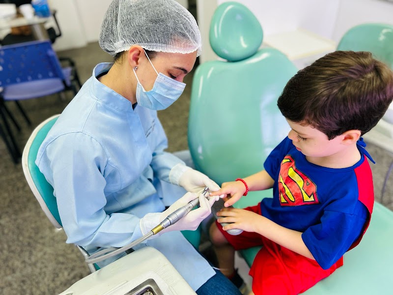 Dra. Mariana Araújo Maciel - foto 2